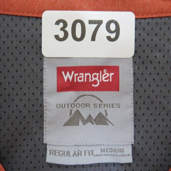 Wrangler* Men's Long Sleeve Button Down Straight Hem Pocket Shirt~ Size Medium - Picture 3 of 11